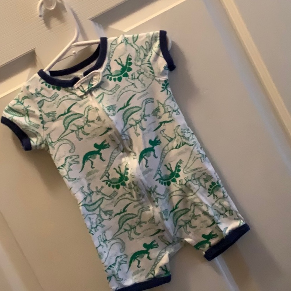 Dino print Carter’s Romper 6M